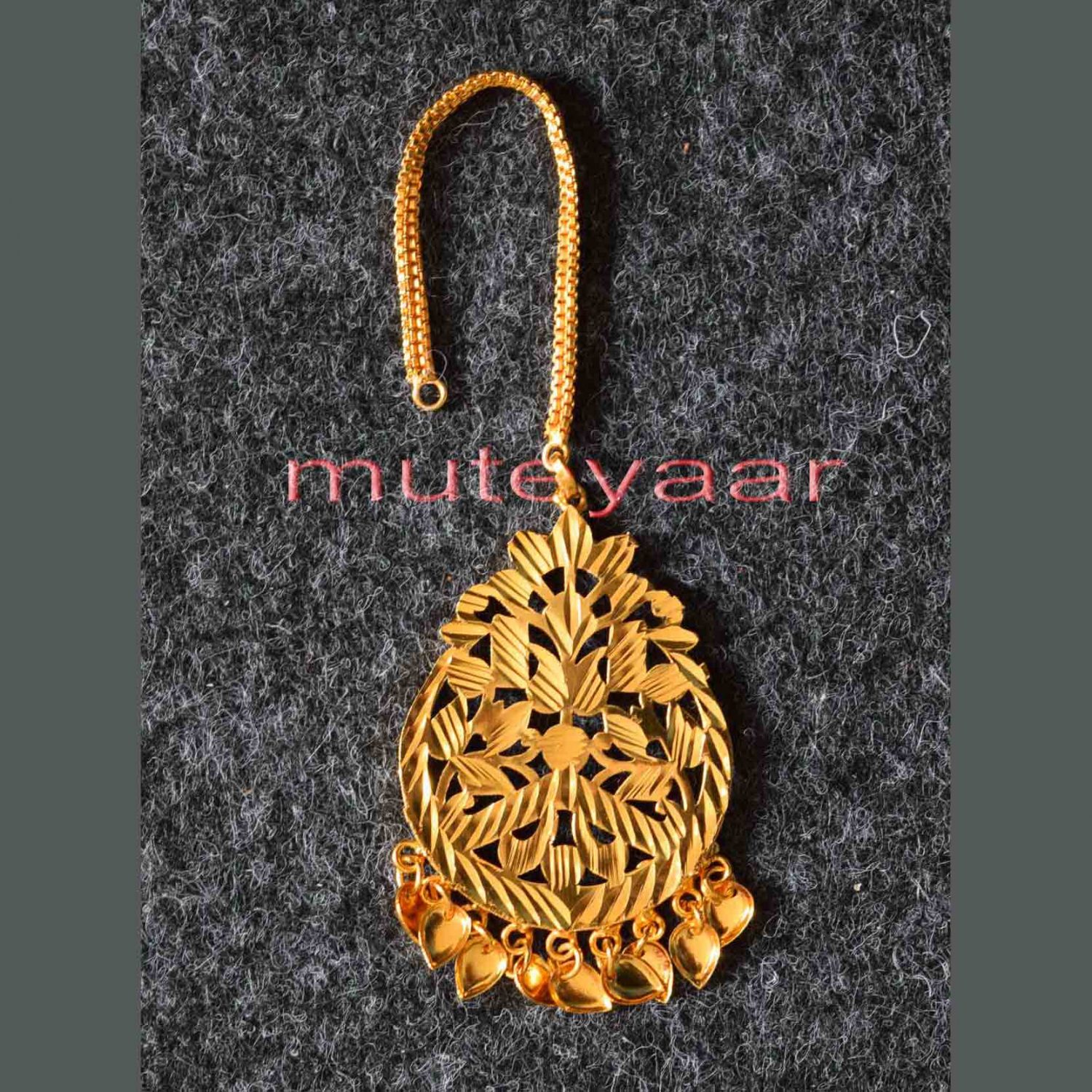 Golden Polished Tikka Maang Teeka jewellery for giddha and bhangra J0111 Golden Polished Tikka Maang Teeka jewellery for giddha and bhangra J0111