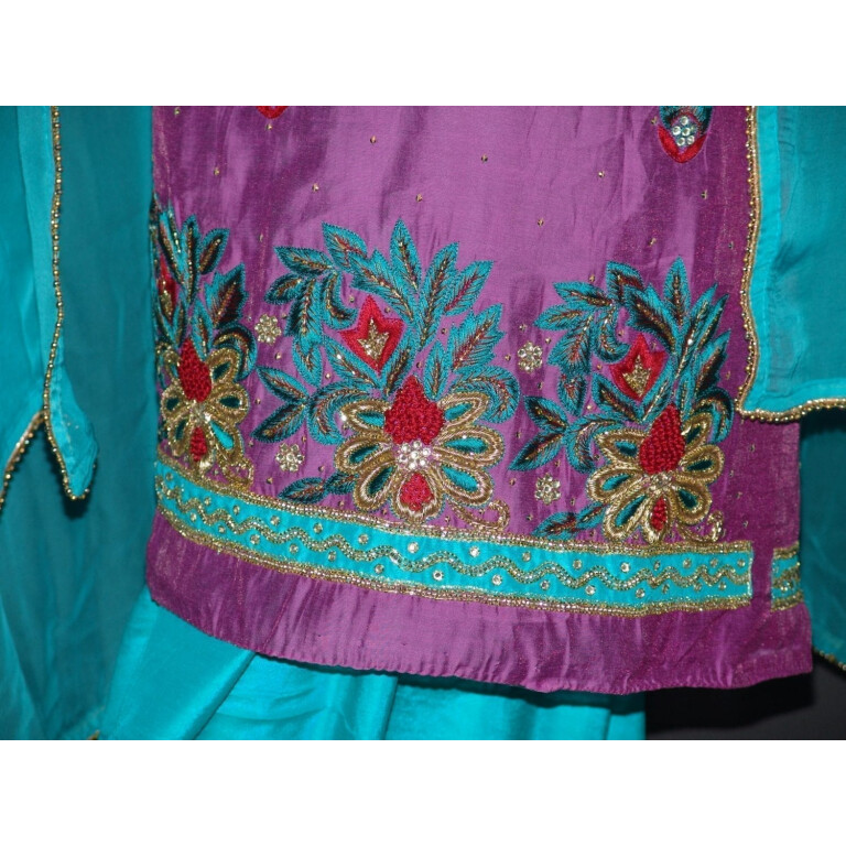 Partywear Silky Cotton Hand Embroidered Punjabi Suit H0087