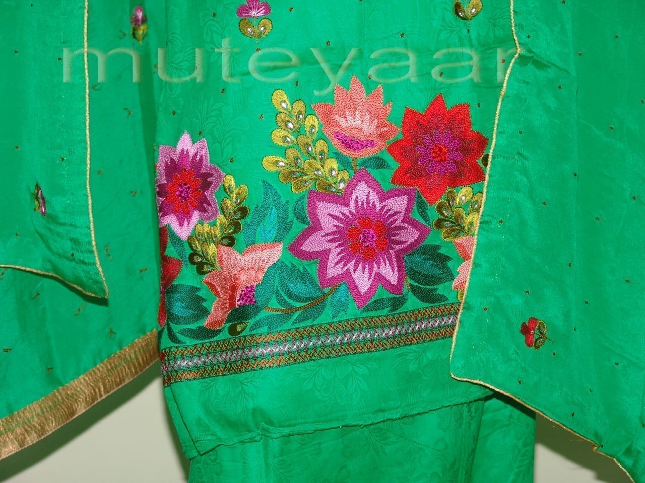 Green Self Cotton Hand Embroidered Suit PURE CHINON Chunni H0161 2