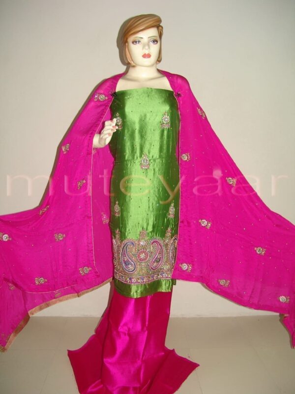 100% PURE SILK Hand Embroidered Party Wear Salwar Suit H0186 100% PURE SILK Hand Embroidered Party Wear Salwar Suit H0186