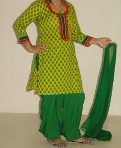 Pure Cotton Printed kameez with plain Salwar Dupatta PS003