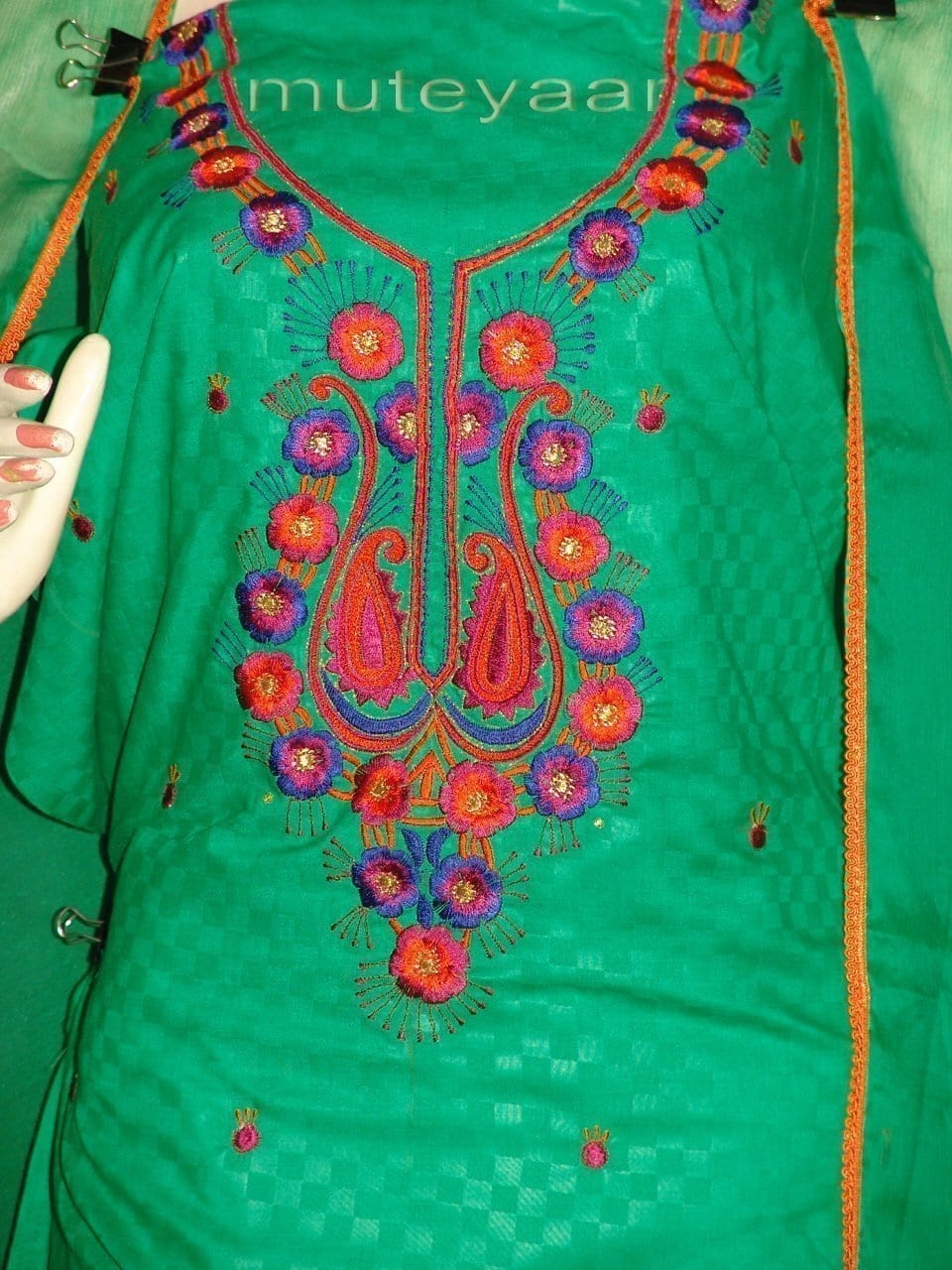 LONG embr SLEEVES Salwar Suit PURE CHIFFON Dupatta RM214 LONG embr SLEEVES Salwar Suit PURE CHIFFON Dupatta RM214