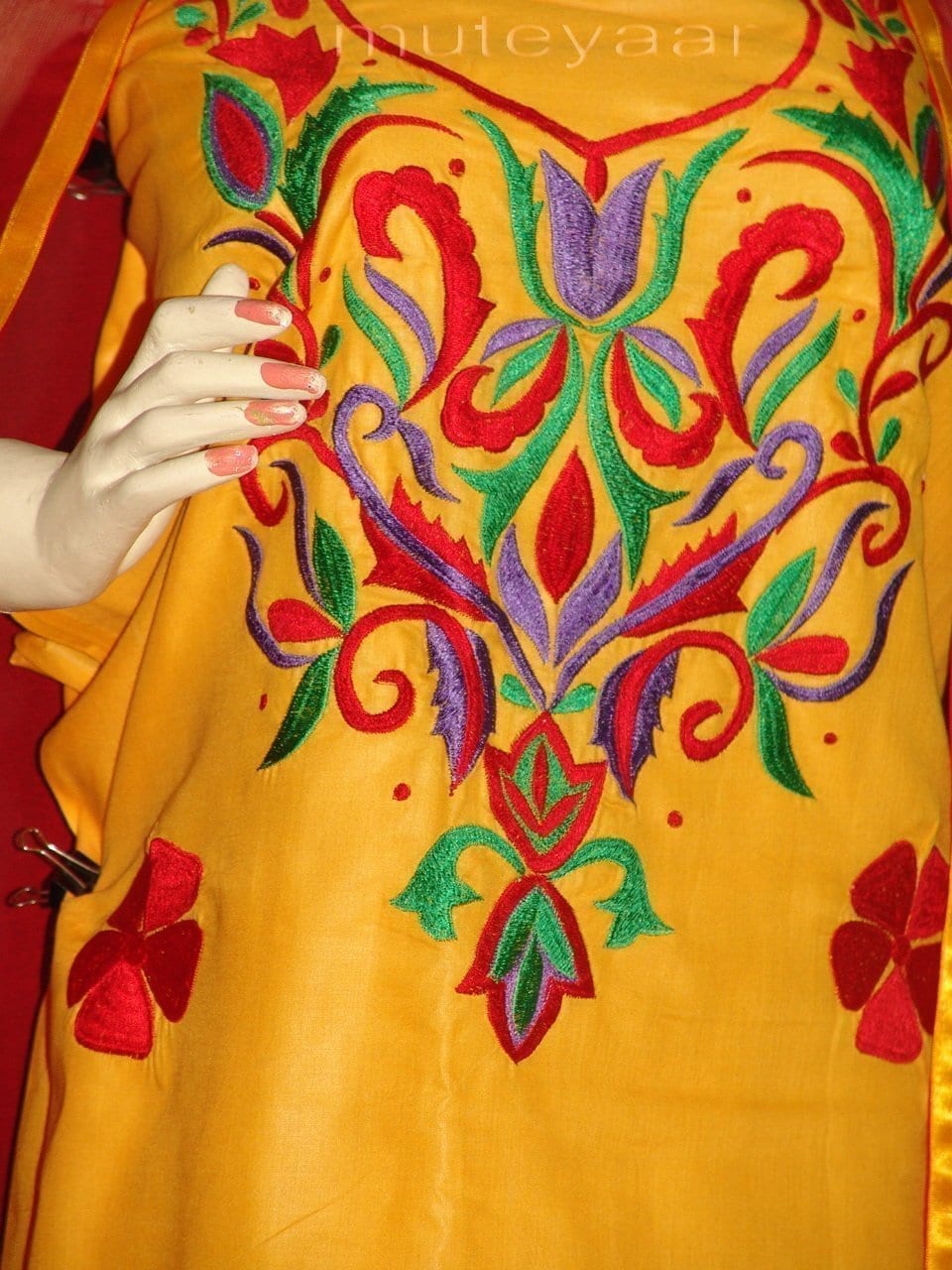Thread Embroidered Cotton Salwar Suit PURE CHIFFON Dupatta RM243 3