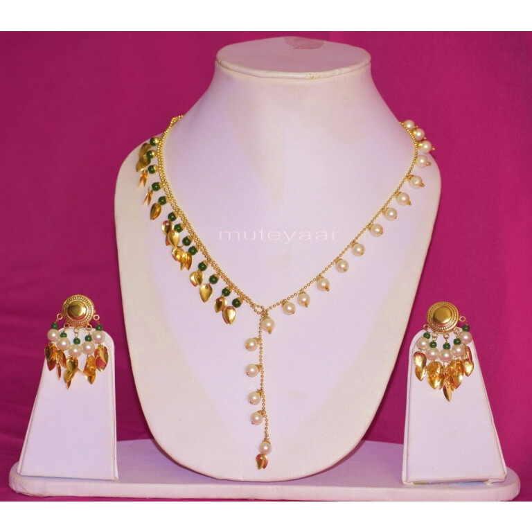 24 Ct. Gold Plated Traditional Punjabi chain set with two colour Moti Beads J0211