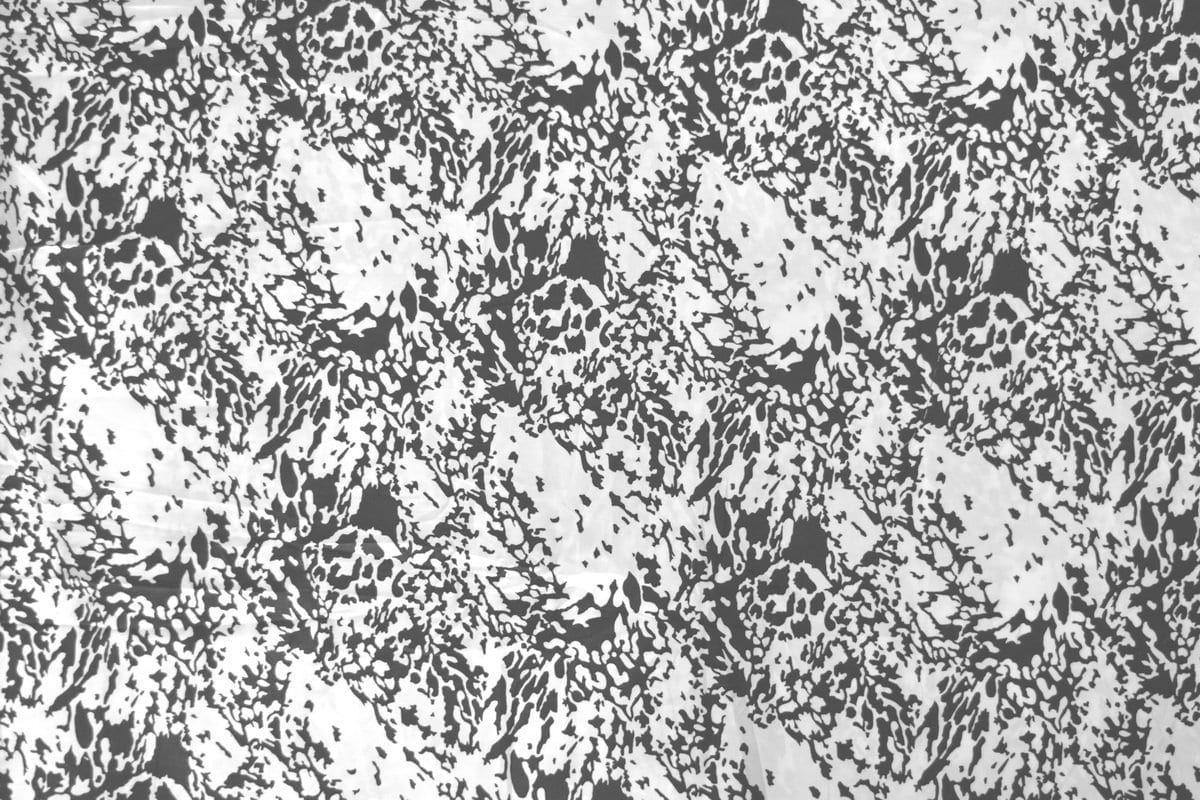 Black N White Printed American Crepe fabric drapy cloth for salwar kurti PAC42 2