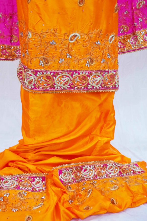 Hand Embroidered Pure Silk Punjabi Bridal Salwar Kameez Suit H0195 Hand Embroidered Pure Silk Punjabi Bridal Salwar Kameez Suit H0195
