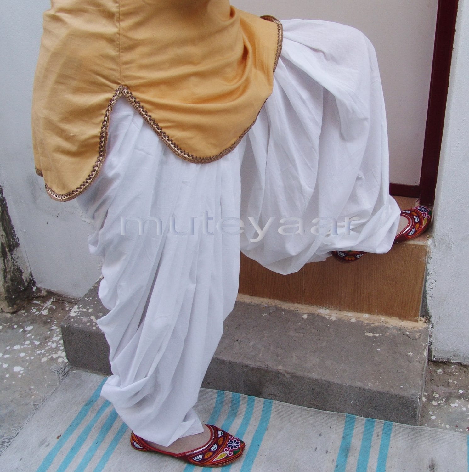 100% PURE COTTON PATIALA SALWAR shalwar from Patiyala City !! 100% PURE COTTON PATIALA SALWAR shalwar from Patiyala City !!