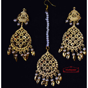 Golden Punjabi Tikka Earrings Set J0511