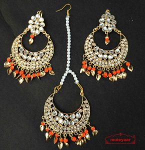 Kundan Tikka Earrings Set with Orange Beads J0518