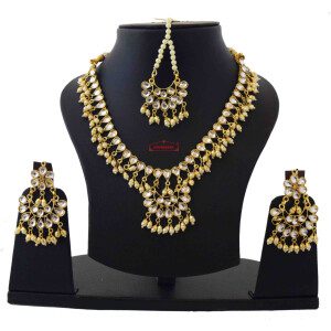 White Kundan Set of Tikka Earrings Necklace J0371
