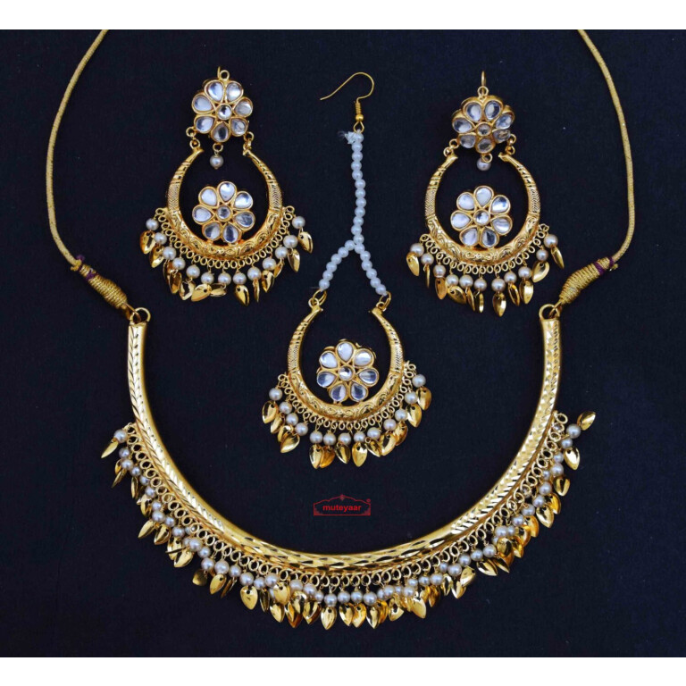 Golden Polish Kundan Earrings Tikka Hasli Set J0627