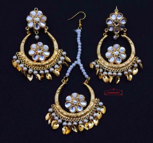 Kundan Tikka Earrings Set J0628