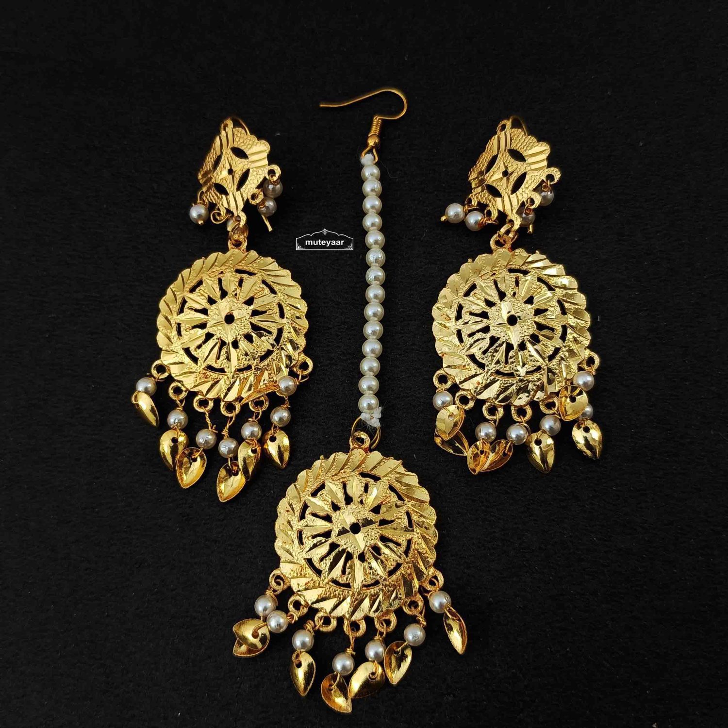 Punjabi Earrings Maang Teeka Set J0684 1 Punjabi Earrings Maang Teeka Set J0684