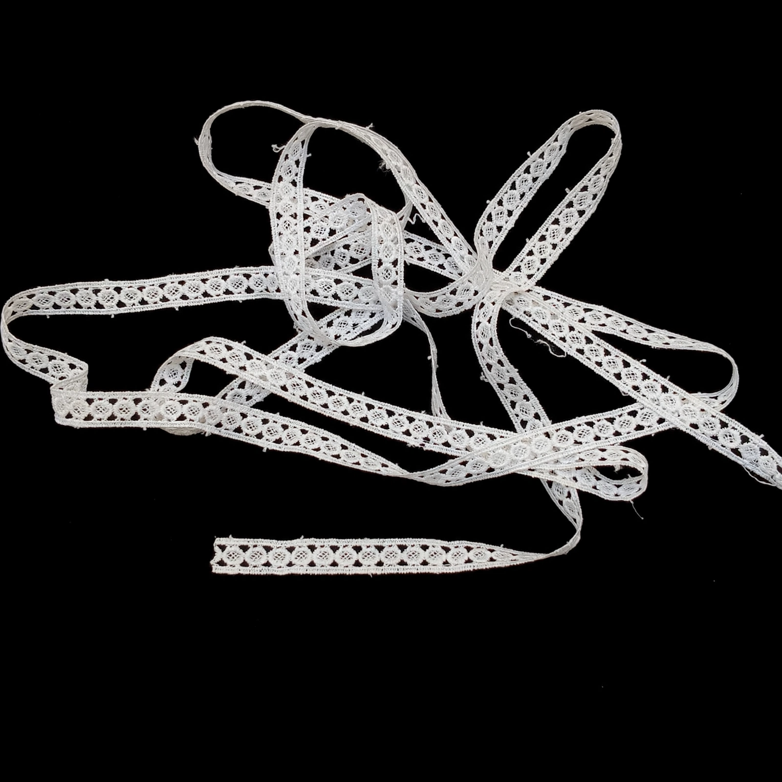 White GPO Lace LC459 3 White GPO Lace LC459